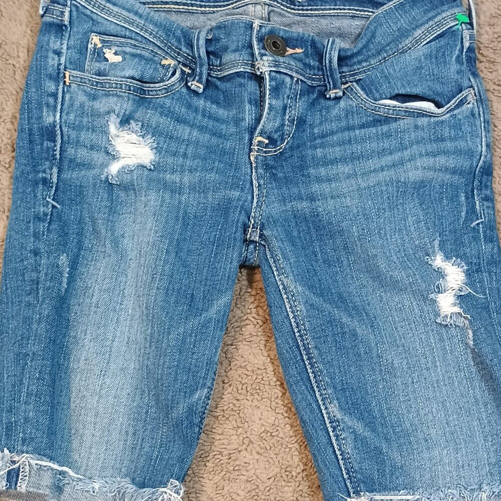 Abercrombie Kids/Distressed Shorts/Girls 10/Medium Blue/Raw Frayed Hem Denim** - Picture 2 of 6